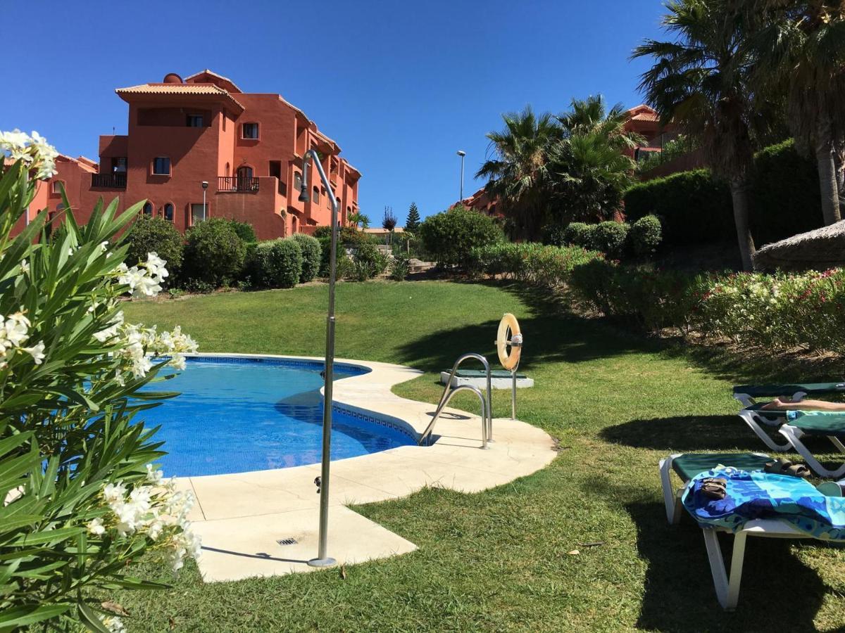 Luxury 2-Bedrooms & Bathrooms Estepona Apartment Exterior foto